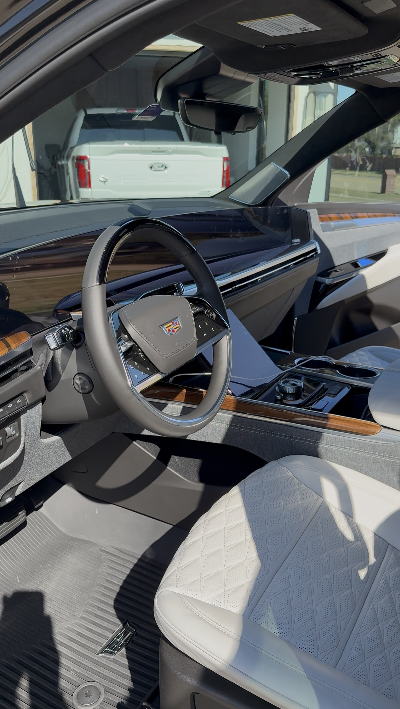 Cadillac Escalade interior detailed by CG's DFW